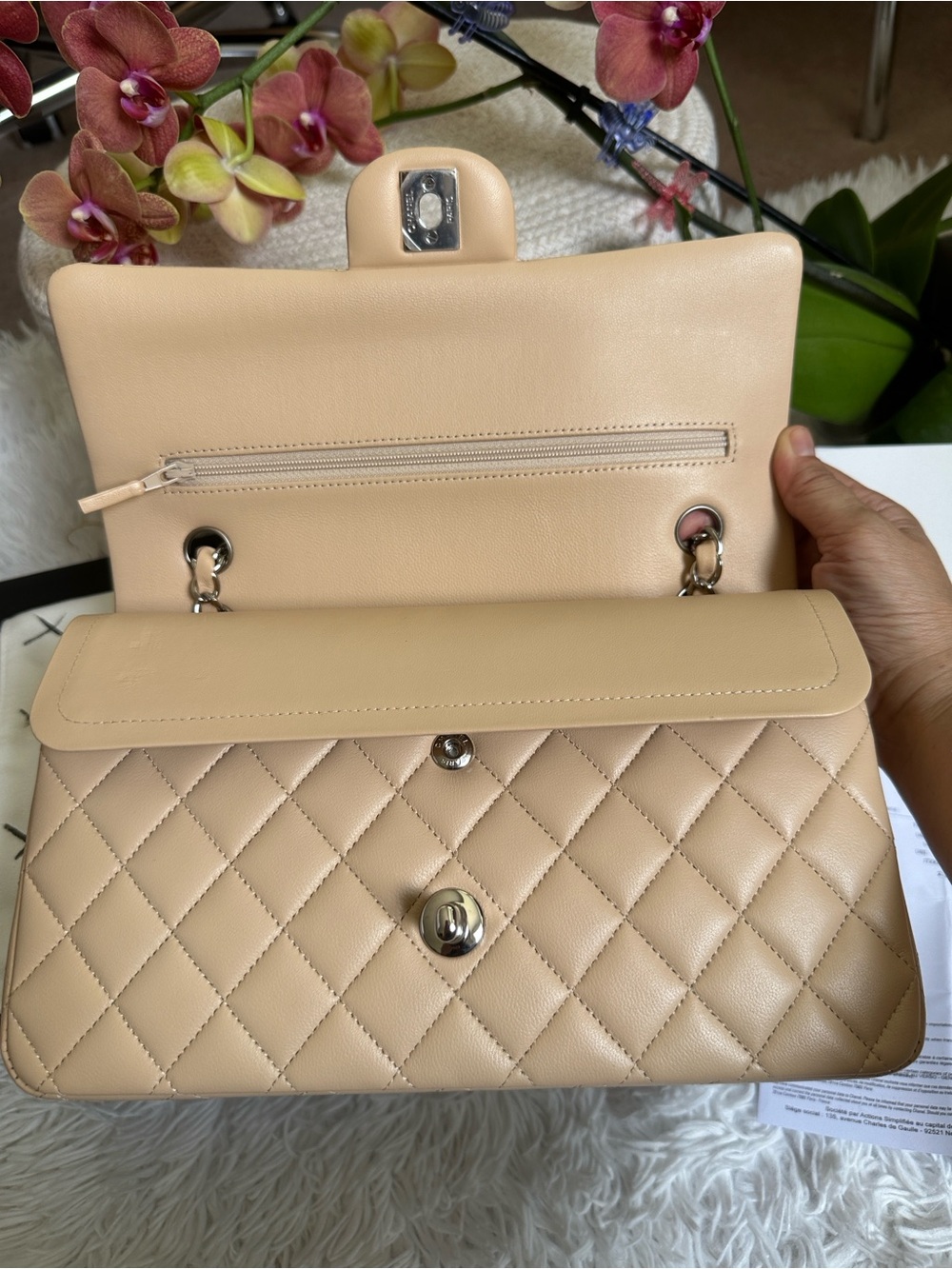 CHANEL Beige Quilted Leather Shoulder Bag with Chain Strap - Picture 10 of 16